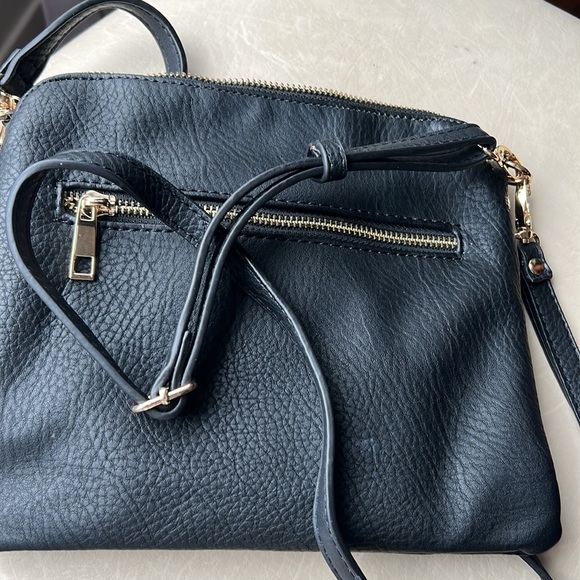 Cute black women’s cross body bag - Picture 5 of 6